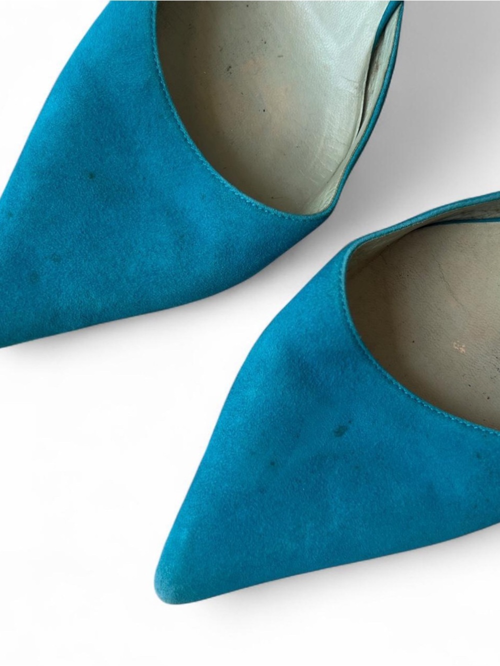 Vintage Sigerson Morrison Teal Pointed Toe Suede Heels
Made in Italy
Size 9 - Picture 3 of 7